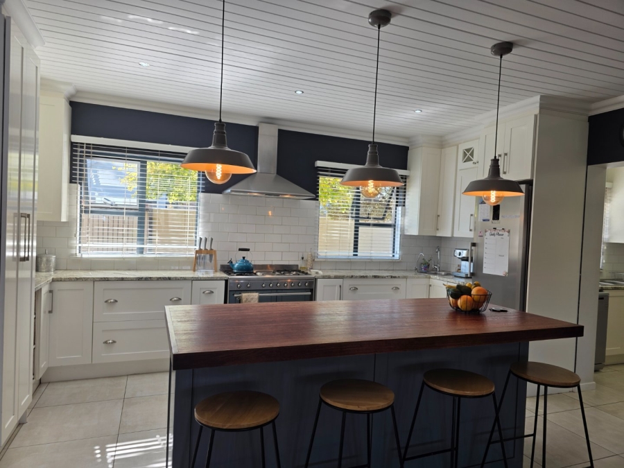 3 Bedroom Property for Sale in Melodie North West